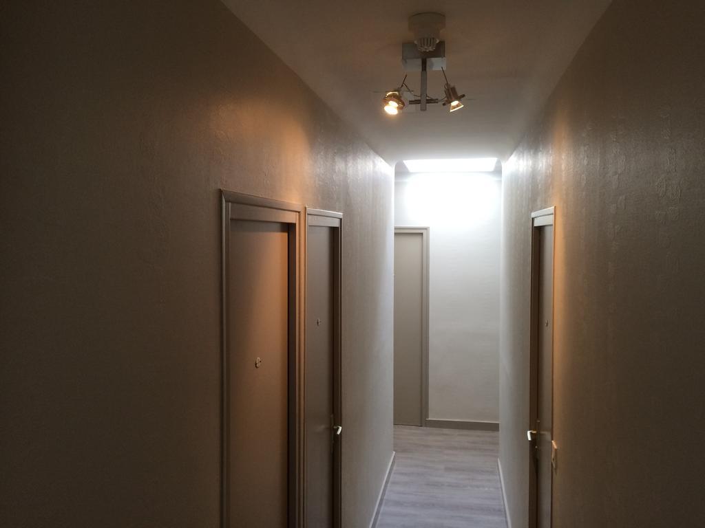Hotel Les Voyageurs Les Sables-dʼOlonne Habitación foto